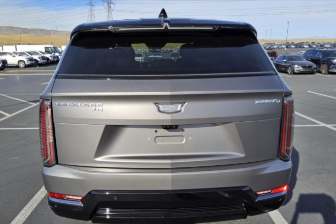 2026 Cadillac ESCALADE IQ Sport