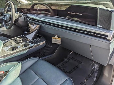 2025 Cadillac ESCALADE IQ Sport 2