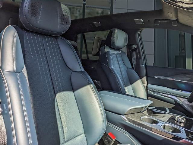 2025 Cadillac ESCALADE IQ Sport 2