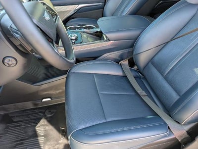 2025 Cadillac ESCALADE IQ AWD Sport 2