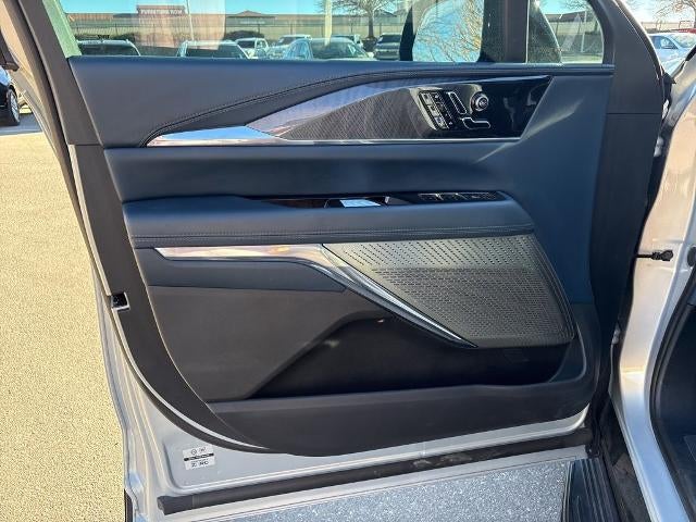 2025 Cadillac ESCALADE IQ Sport 2