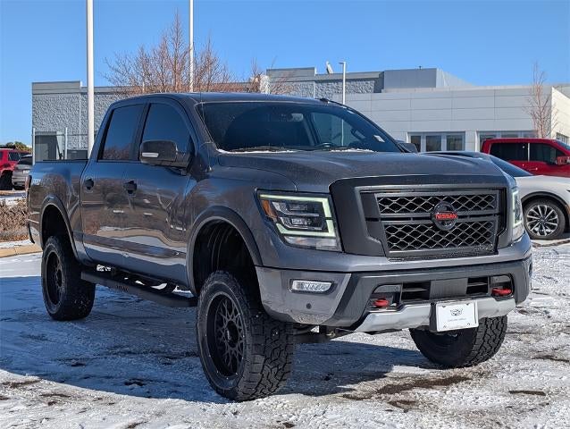 2020 Nissan Titan 4x4 Crew Cab PRO-4X