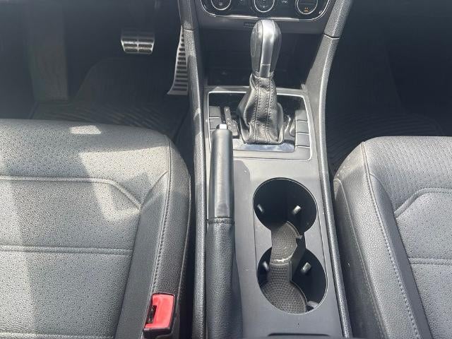 2017 Volkswagen Passat R-Line w/Comfort Pkg Auto