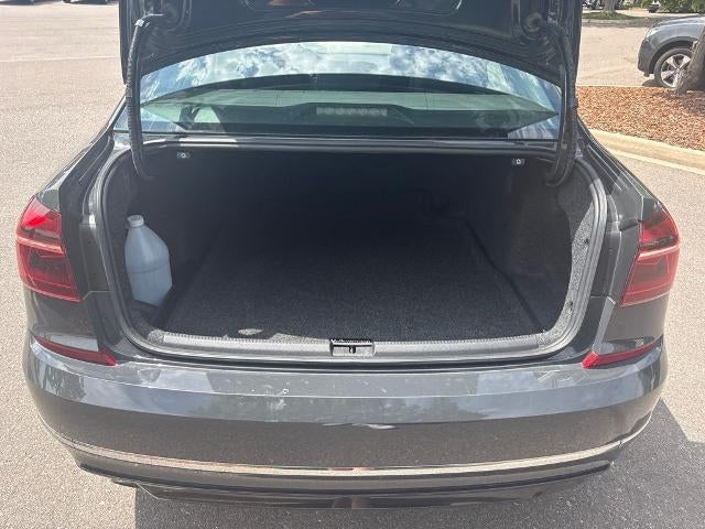 2017 Volkswagen Passat R-Line w/Comfort Pkg Auto