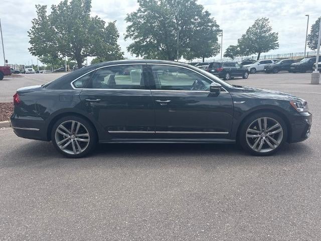 2017 Volkswagen Passat R-Line w/Comfort Pkg Auto