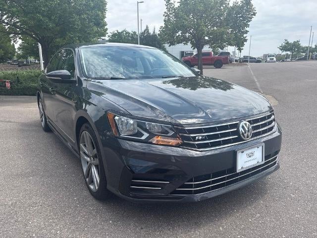 2017 Volkswagen Passat R-Line w/Comfort Pkg Auto