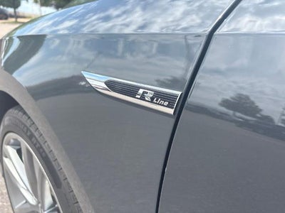 2017 Volkswagen Passat R-Line w/Comfort Pkg Auto