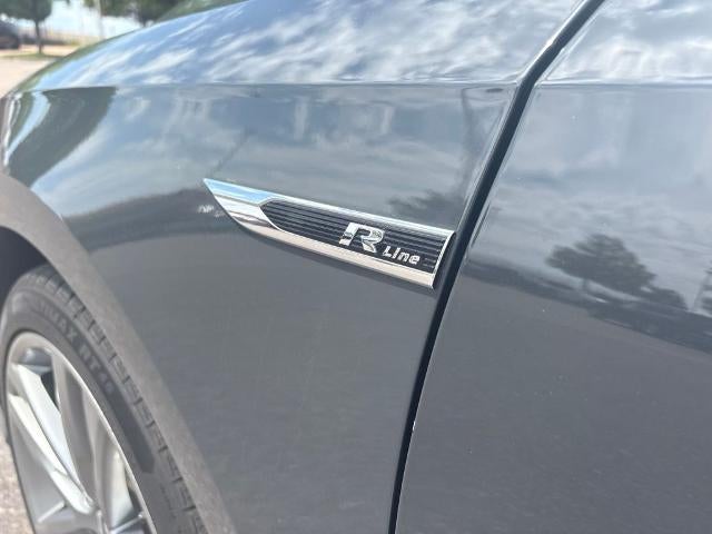 2017 Volkswagen Passat R-Line w/Comfort Pkg Auto