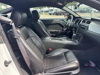 2014 Ford Mustang 2dr Cpe V6 Premium