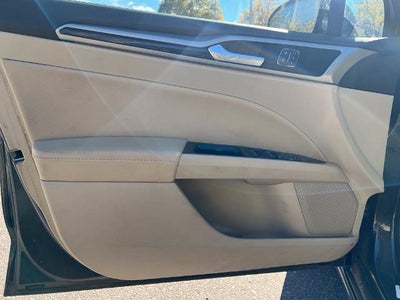 2015 Ford Fusion 4dr Sdn SE FWD