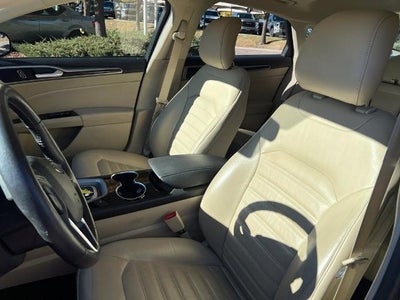 2015 Ford Fusion 4dr Sdn SE FWD
