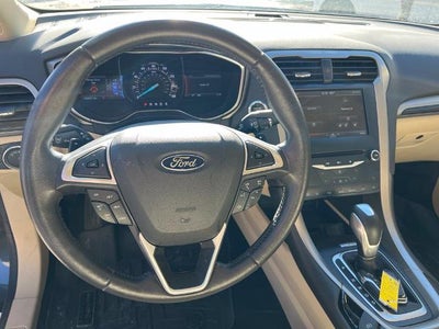 2015 Ford Fusion 4dr Sdn SE FWD