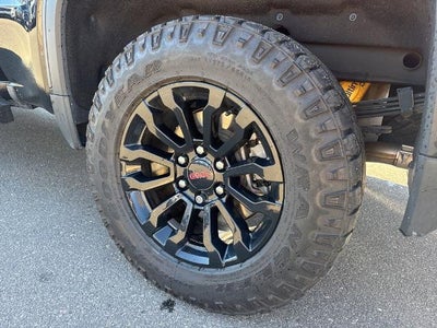 2023 GMC Sierra 1500 Crew Cab Short Box 4-Wheel Drive AT4X