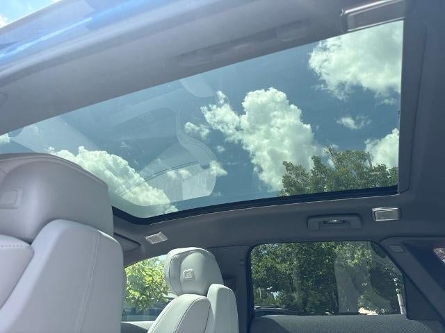 2025 Cadillac OPTIQ Luxury
