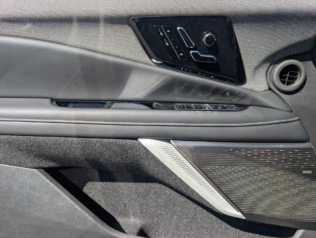 2027 Cadillac OPTIQ Sport