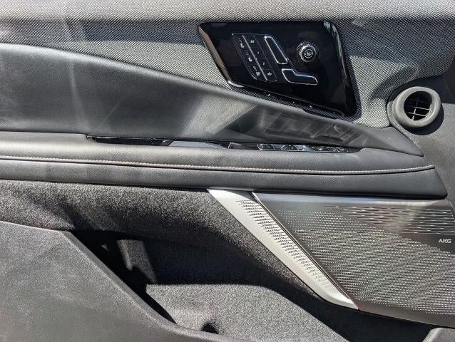 2025 Cadillac OPTIQ AWD 4dr Sport w/1SH