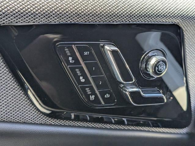 2025 Cadillac OPTIQ AWD 4dr Sport w/1SH