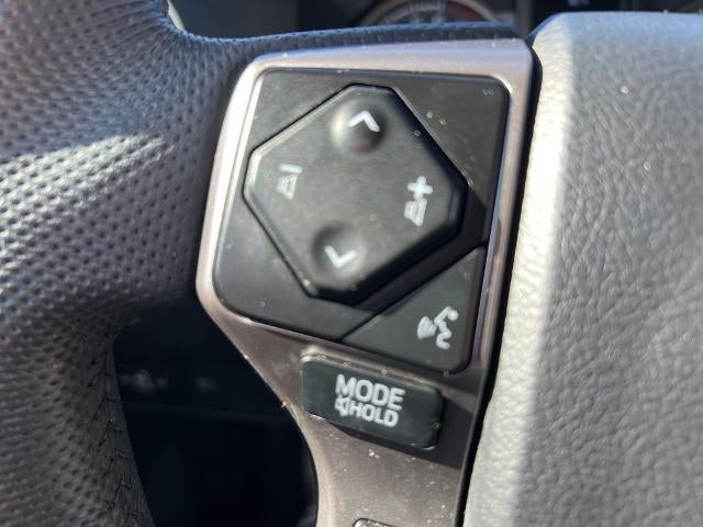 2023 Toyota Tacoma 2WD 2WD SR5 Double Cab 5' Bed V6 AT (GS)