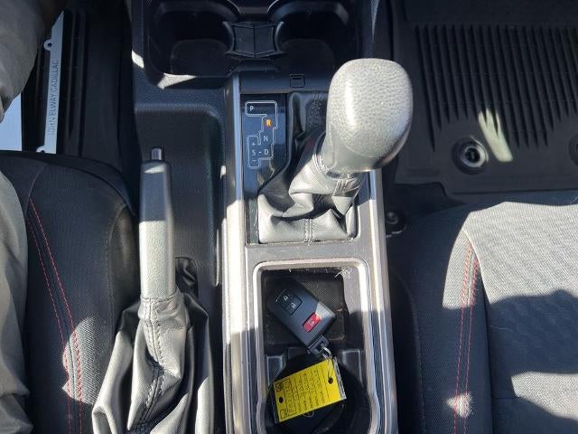 2023 Toyota Tacoma 2WD 2WD SR5 Double Cab 5' Bed V6 AT (GS)