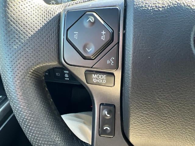 2023 Toyota Tacoma 4WD 4WD SR5 Double Cab 5' Bed V6 AT (GS)