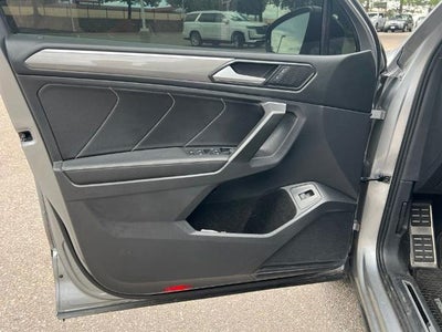 2022 Volkswagen Tiguan 2.0T SE R-Line Black 4MOTION