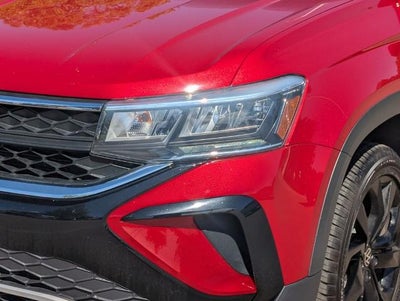 2022 Volkswagen Taos SE FWD