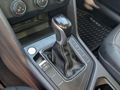 2022 Volkswagen Taos SE FWD