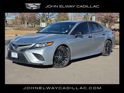 2019 Toyota Camry SE Auto (SE)
