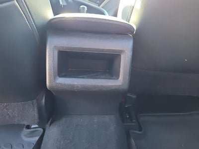 2019 Toyota Camry SE Auto (SE)