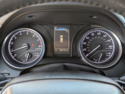 2019 Toyota Camry SE Auto (SE)