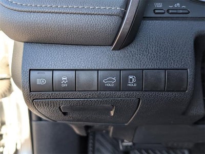 2019 Toyota Camry SE Auto (SE)