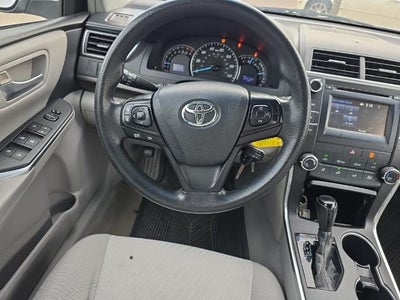 2015 Toyota Camry 4dr Sdn I4 Auto LE (SE)