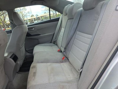 2015 Toyota Camry 4dr Sdn I4 Auto LE (SE)