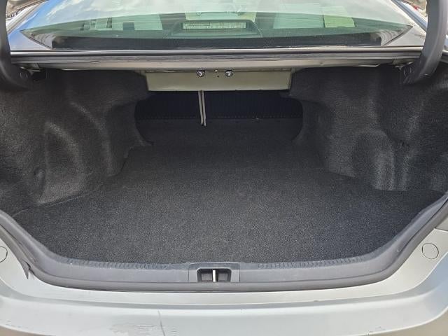 2015 Toyota Camry 4dr Sdn I4 Auto LE (SE)