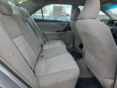 2015 Toyota Camry 4dr Sdn I4 Auto LE (SE)