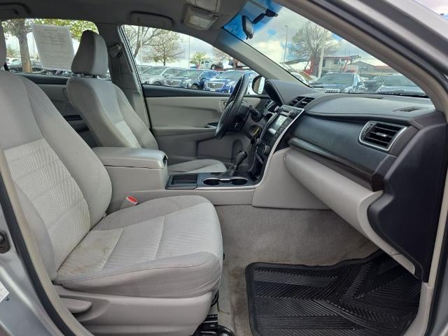 2015 Toyota Camry 4dr Sdn I4 Auto LE (SE)