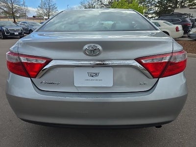 2015 Toyota Camry 4dr Sdn I4 Auto LE (SE)