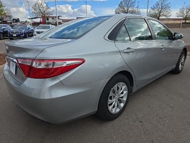 2015 Toyota Camry 4dr Sdn I4 Auto LE (SE)