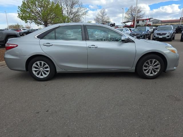 2015 Toyota Camry 4dr Sdn I4 Auto LE (SE)
