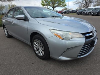 2015 Toyota Camry 4dr Sdn I4 Auto LE (SE)