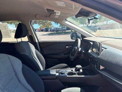 2022 Nissan Rogue AWD SV
