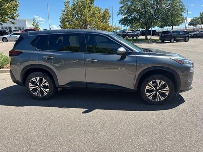 2022 Nissan Rogue AWD SV