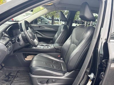 2023 INFINITI QX60 LUXE AWD