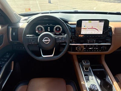 2025 Nissan Pathfinder Platinum 4WD