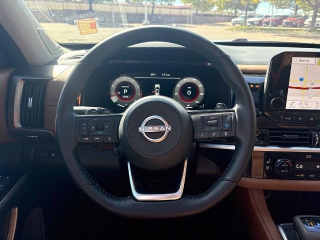2025 Nissan Pathfinder Platinum 4WD