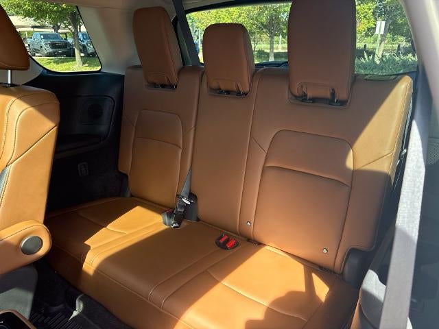 2025 Nissan Pathfinder Platinum 4WD