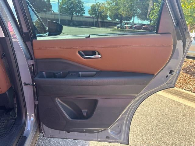 2025 Nissan Pathfinder Platinum 4WD
