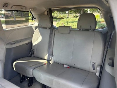 2011 Toyota Sienna 5dr 7-Pass Van V6 XLE AWD (Natl)