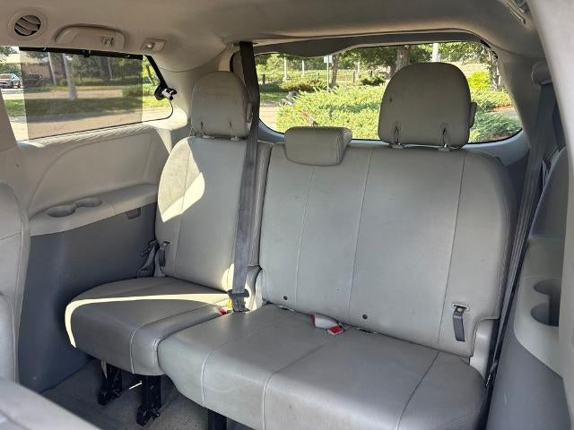 2011 Toyota Sienna 5dr 7-Pass Van V6 XLE AWD (Natl)