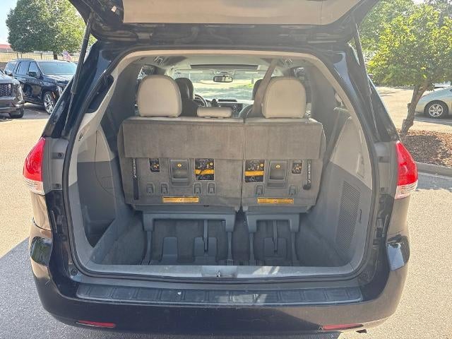 2011 Toyota Sienna 5dr 7-Pass Van V6 XLE AWD (Natl)